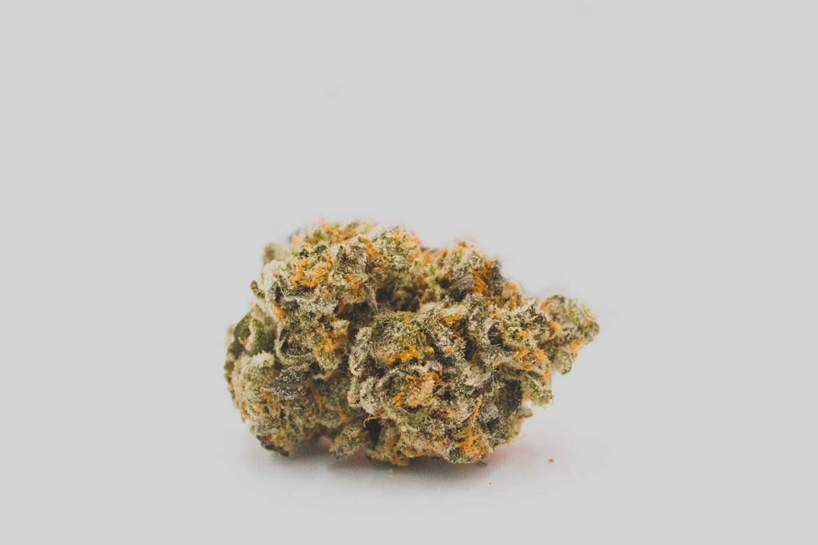 Fuelato bud. Fuelato strain review. weed online canada. top mail order marijuana.