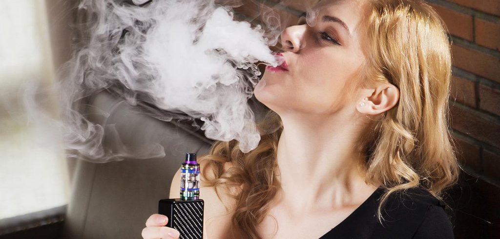 pretty woman vaping THC vape juice. thc oil. budget buds. dispensary vancouver. cheap weed canada. Dispencary.