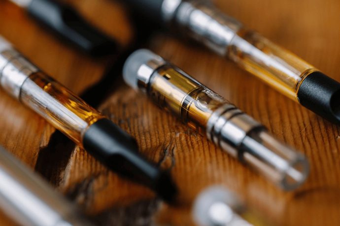 Explore the world of dab pen cartridges in Canada: types, benefits, & how to choose the best one for your vaping experience. Get expert insights!