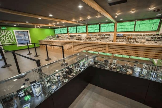 What’s an online pot store & what can you buy? Find out in this guide to online cannabis shopping, landing the best bargain of your life.